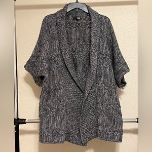 a.n.a. Short Sleeve Cardigan SZ L/XL